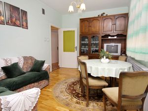 23928601-Ferienwohnung-6-Senj-300x225-1