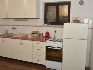 23932982-Ferienwohnung-4-Senj-300x225-2