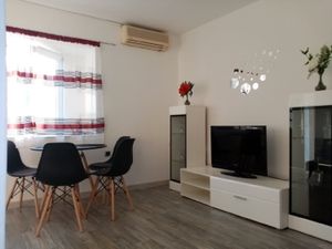 23933803-Ferienwohnung-2-Senj-300x225-2