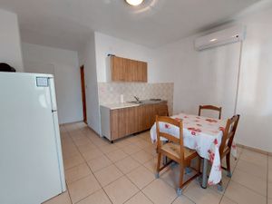 23940099-Ferienwohnung-4-Senj-300x225-4