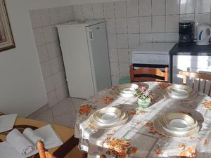 23941581-Ferienwohnung-4-Senj-300x225-3