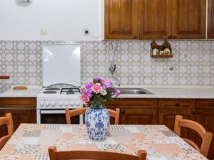 23724566-Ferienwohnung-6-Senj-300x225-4