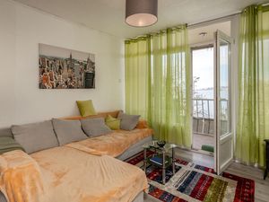 24001662-Ferienwohnung-4-Senj-300x225-1