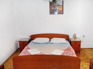 18693239-Ferienwohnung-6-Senj-300x225-4