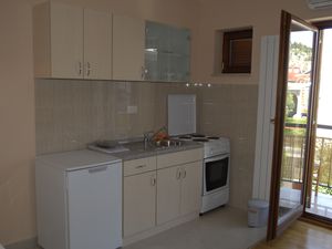 21666325-Ferienwohnung-2-Senj-300x225-1