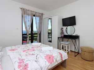 23982312-Ferienwohnung-4-Senj-300x225-5