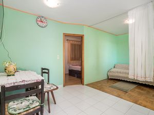 23738341-Ferienwohnung-3-Senj-300x225-3