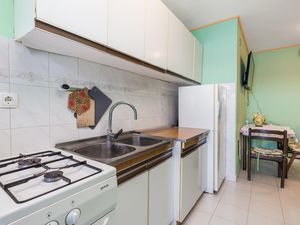 23738341-Ferienwohnung-3-Senj-300x225-5