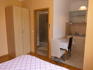 21666509-Ferienwohnung-2-Senj-300x225-2