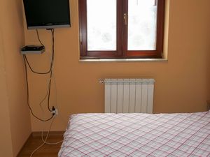 21666509-Ferienwohnung-2-Senj-300x225-3