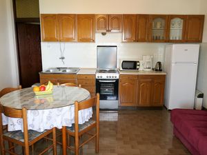 21666523-Ferienwohnung-4-Senj-300x225-4