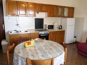 21666523-Ferienwohnung-4-Senj-300x225-5