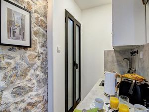 24058869-Ferienwohnung-2-Senj-300x225-3