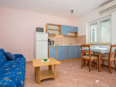Ferienwohnung für 2 Personen (48 m²) in Senj 3/10