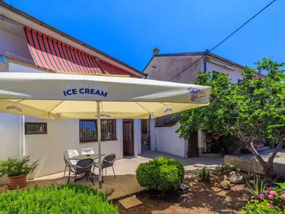 Ferienwohnung für 4 Personen (70 m²) in Senj 2/10
