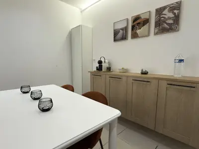 DiningRoom