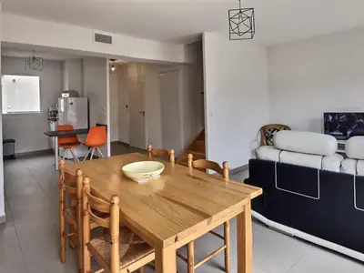 DiningRoom