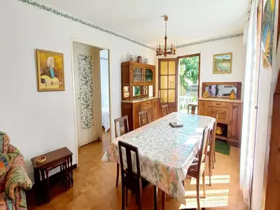 DiningRoom
