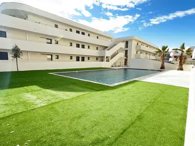 PoolOfHouse