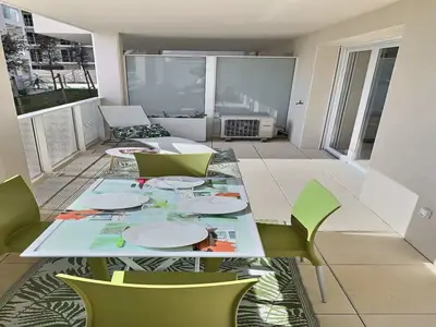DiningRoom