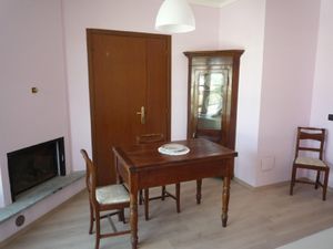 23161827-Ferienwohnung-4-Serralunga D'Alba-300x225-5