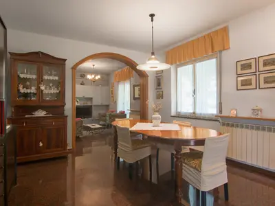 DiningRoom