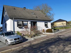 21594425-Ferienwohnung-2-Serrig-300x225-0