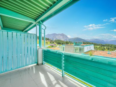 Balkon mit Bergblick