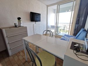 23508139-Ferienwohnung-2-Sète-300x225-1