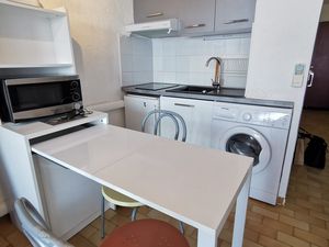 23508139-Ferienwohnung-2-Sète-300x225-2