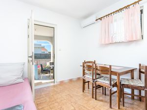 18510788-Ferienwohnung-4-Sevid-300x225-1