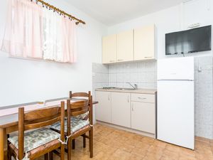 18510788-Ferienwohnung-4-Sevid-300x225-3