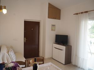 23931246-Ferienwohnung-4-Sevid-300x225-1