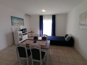 23933085-Ferienwohnung-4-Sevid-300x225-4