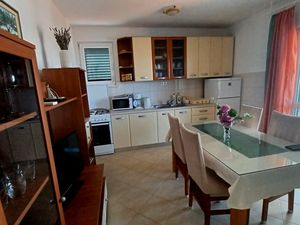 20463171-Ferienwohnung-5-Sevid-300x225-2