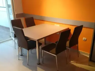 DiningRoom