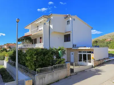 Ferienwohnung für 3 Personen in Šibenik 1/10