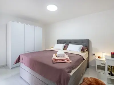Ferienwohnung für 4 Personen in Šibenik 9/10