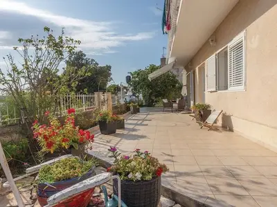 Ferienwohnung für 6 Personen in Šibenik 2/10