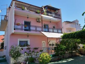 Ferienwohnung mit Schlafzimmer (35 m²) in Šibenik