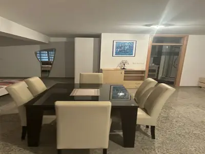 DiningRoom