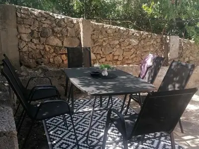 Ferienwohnung für 6 Personen in Šibenik 8/9