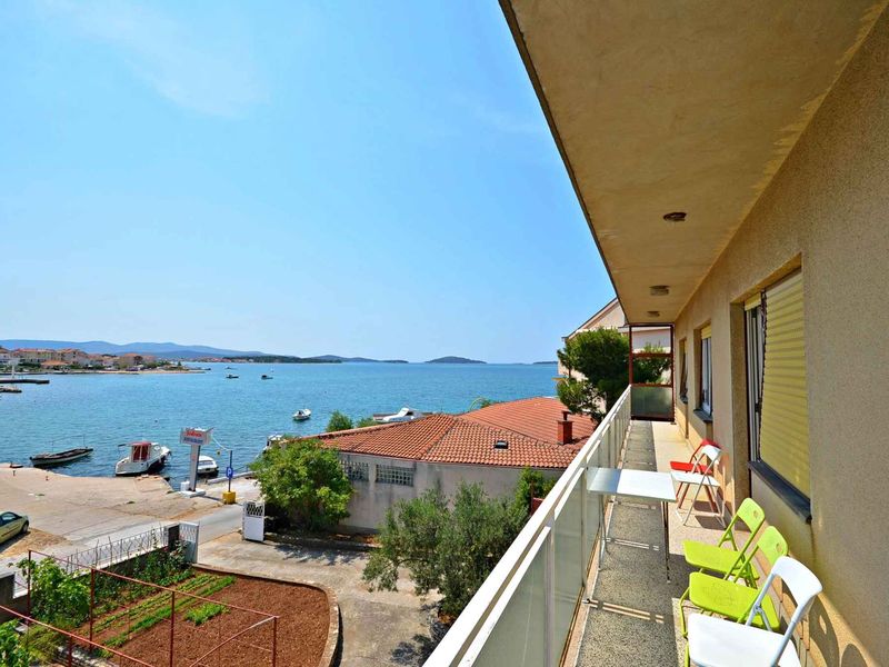 23958288-Ferienwohnung-8-Sibenik-Brodarica-800x600-0