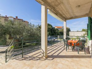 balcony-terrace