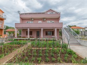 Ferienwohnung für 6 Personen (90 m²) in Sibenik-Brodarica