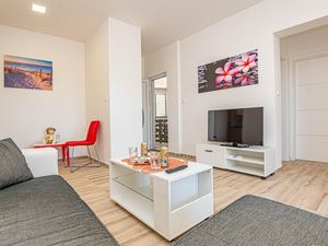 23746451-Ferienwohnung-6-Sibenik-Brodarica-300x225-3