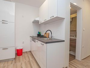 23746459-Ferienwohnung-4-Sibenik-Brodarica-300x225-4