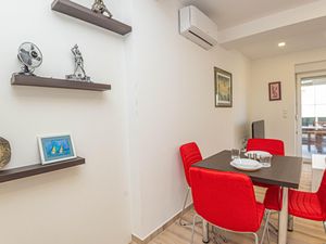 23746437-Ferienwohnung-4-Sibenik-Brodarica-300x225-2