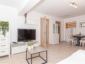 23756638-Ferienwohnung-4-Sibenik-Brodarica-300x225-4