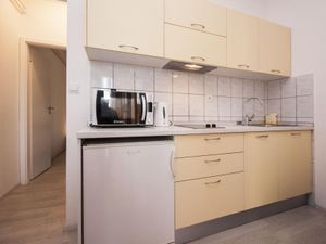 23928989-Ferienwohnung-4-Sibenik-Brodarica-300x225-4